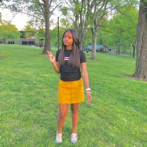 Meet your Posher, Isis